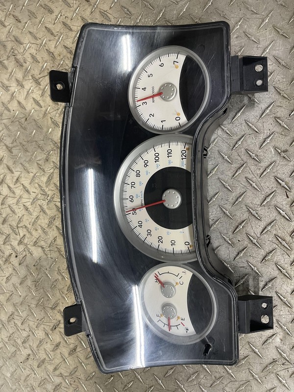 Speedometer Instrument Cluster Dash Panel Gauges 04 Dakota Durango 99K