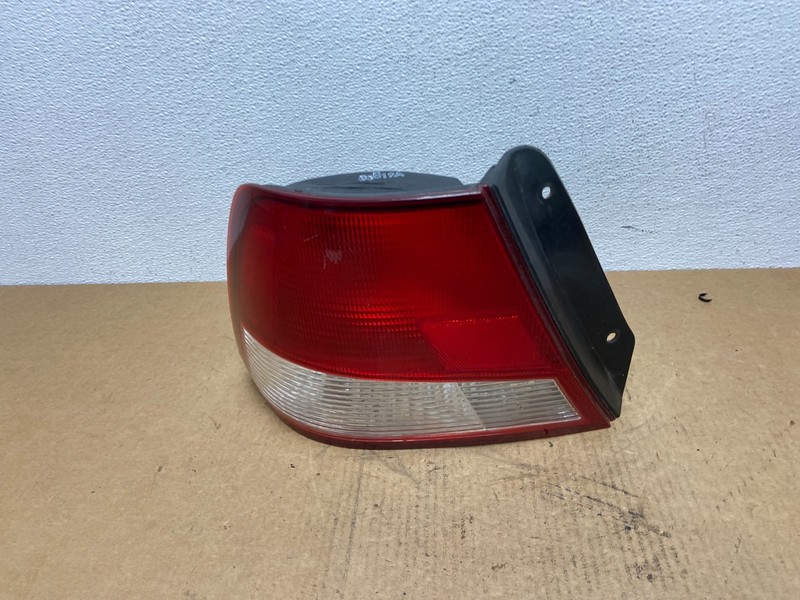 1999 to 2005 Hyundai Accent MK2 Left Driver LH Tail Light Oem AC2910 DG