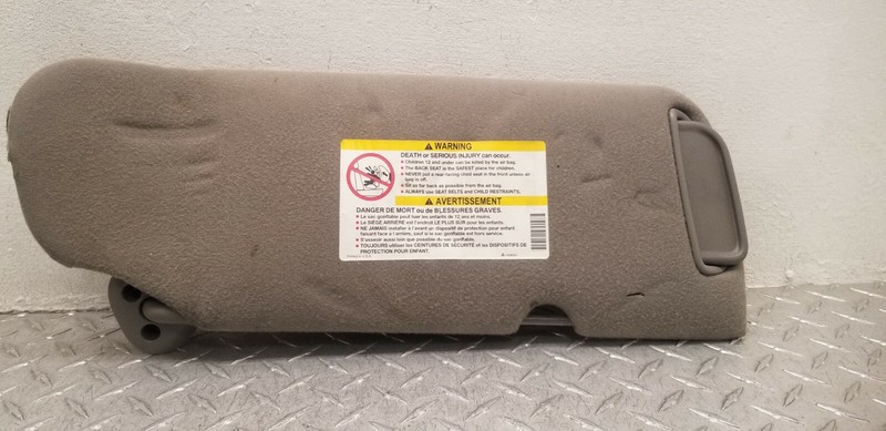 00-02 GMC SIERRA SILVERADO 1500 2500 3500 PASSENGER SUN VISOR GREY OEM 15006353