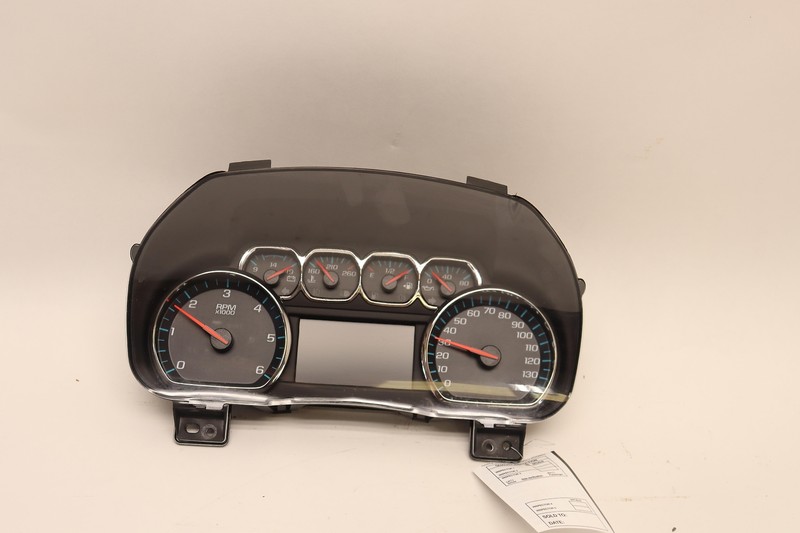 2017-2019 CHEVROLET SUBURBAN INSTRUMENT CLUSTER GAUGE SPEEDOMETER OEM