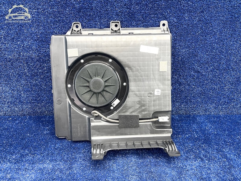 2025-2026 RAM 1500 REARAUDIO SUBWOOFER SPEAKER ENCLOSURE OEM 68329768AA 16K