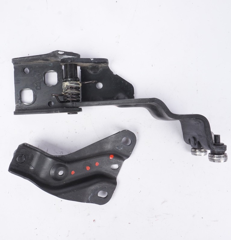 2018-2024 HONDA ODYSSEY REAR RIGHT SIDE SLIDE DOOR CENTER ROLLER HINGE OEM