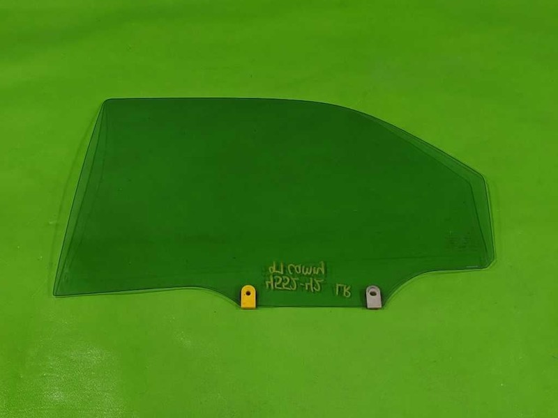 97-01 CAMRY DRIVER LEFT REAR WINDOW DOOR GLASS OEM 4552-42