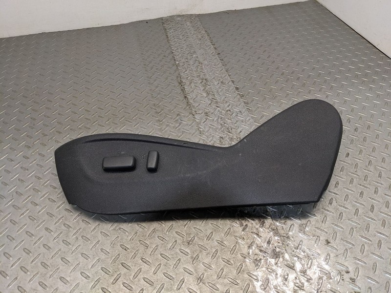 10-15 Chevrolet Camaro Left Front Seat Adjustment Trim Cover W/ Controls 1192718