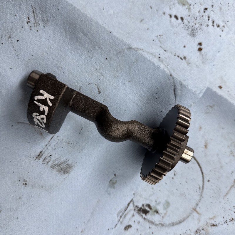 Kawasaki KF82D 341cc Motor Camshaft Good