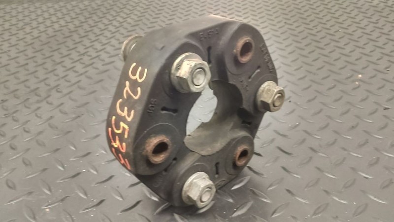 2003-2006 Lincoln Navigator Rear Drive Shaft Coupler OEM 2L1W-4684-AA