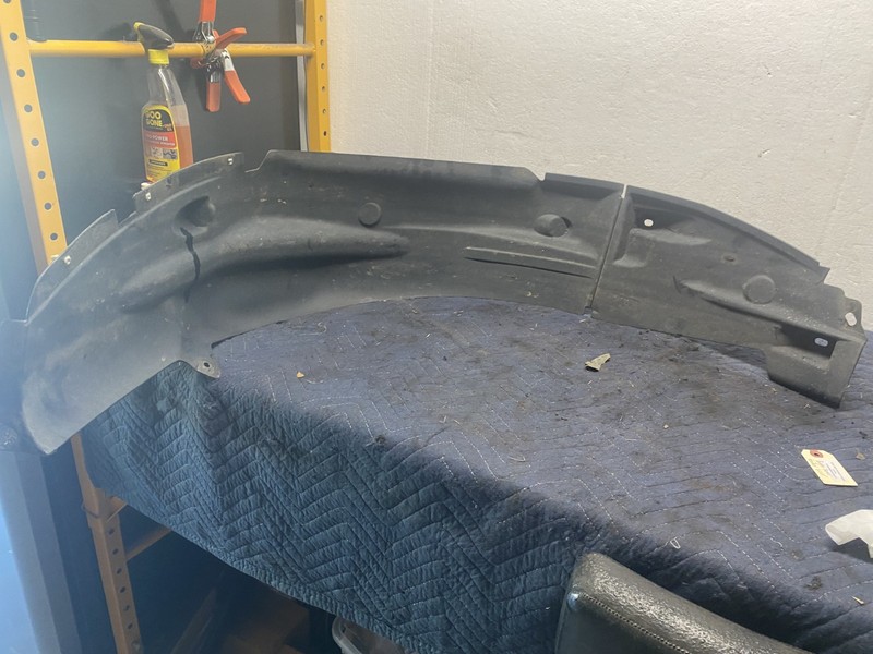 2014 Jeep Patriot Sport 2.4 4x4 Right Rear Fender Liner OEM