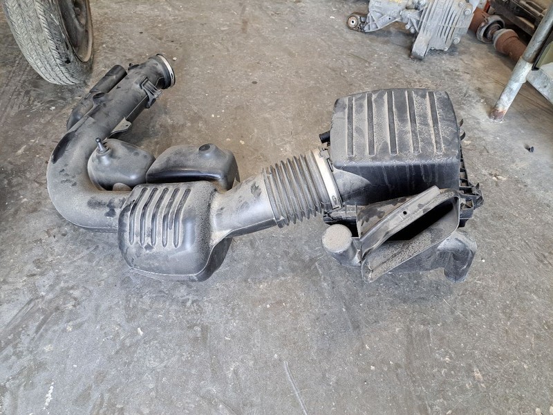 2014-2015 Jeep Grand Cherokee Air Cleaner Intake Box Assembly 3.6L Opt ERB