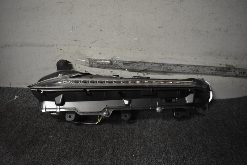 2015-2021 LEXUS NX300H LAMP ASSY LEFT SIDE FACTORY OEM