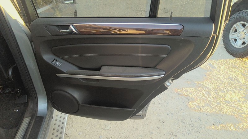 Rear Door Trim Panel MERCEDES GL350 Right 12 11 10 09 08 07