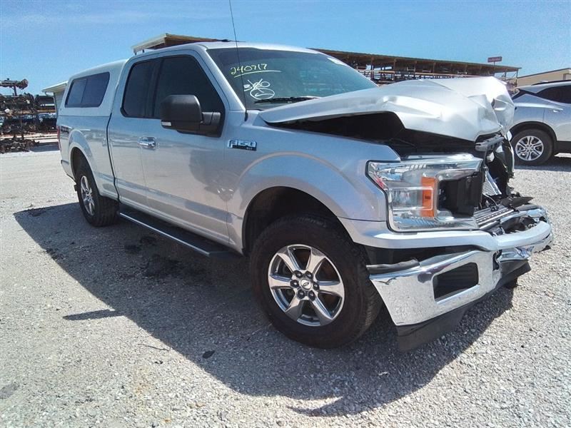 Passenger Fender Without Wheel Lip Moulding Fits 15-20 FORD F150 PICKUP 3267573