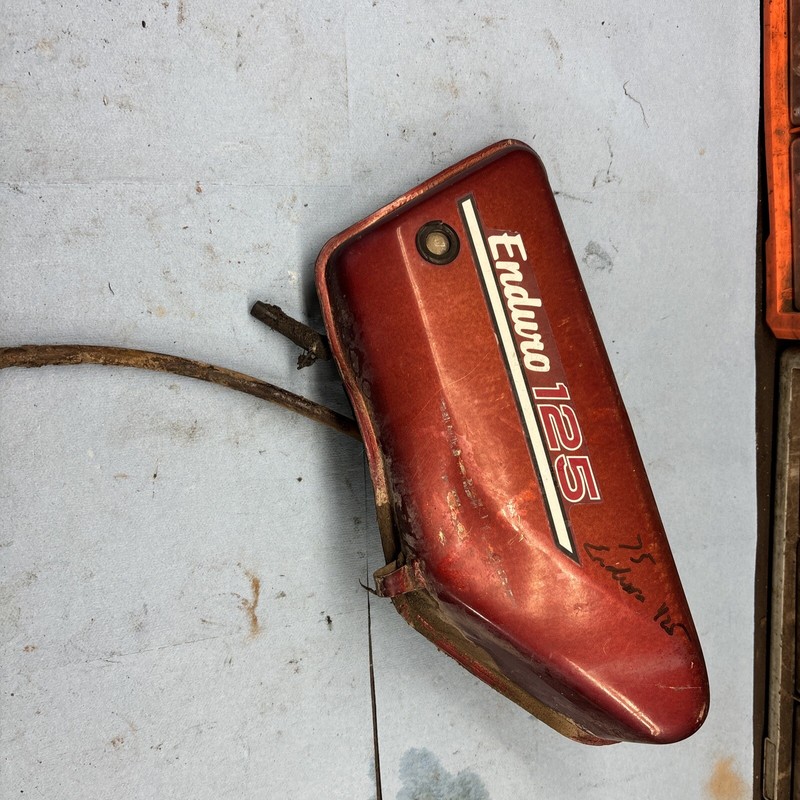 1974 Yamaha dt125 Enduro Vintage Motorcycle 2 Stroke OilReservoir Tank