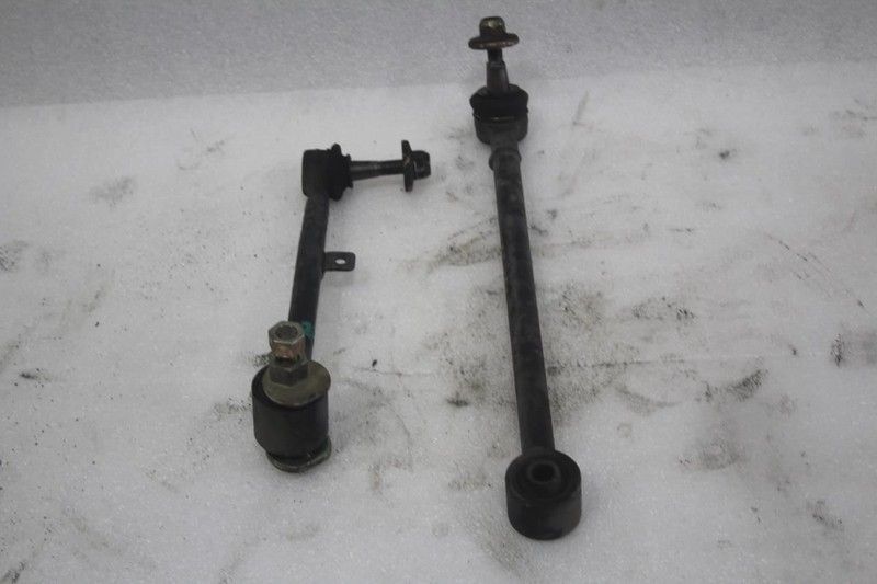 2001-2003 LEXUS LS430 LEFT DRIVER SIDE REAR LOWER CONTROL ARMS TRAILING LOCATING