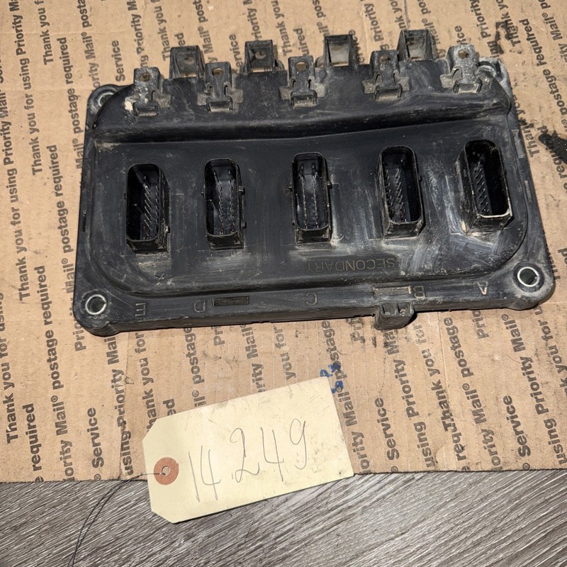 PETERBILT 567 CHASSIS CONTROL MODULE P/N Q21-1125-004-004 Rev D