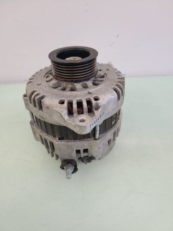 Alternator 6 Cylinder Fits 03-07 MURANO 584317