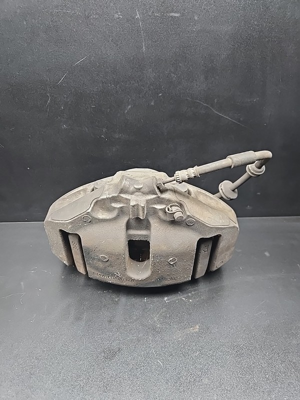 2011-2016 BMW 535I XDRIVE F10 FRONT RIGHT PASSENGER SIDE ABS BRAKE CALIPER OEM