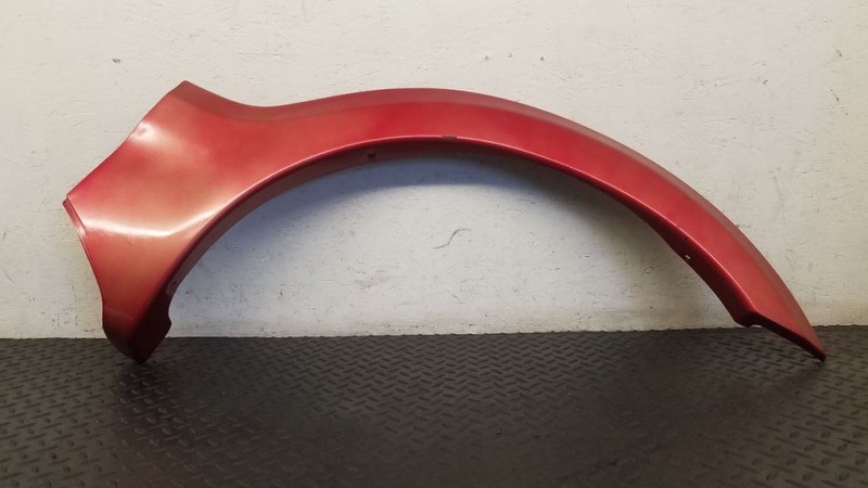 98-99 Lincoln Navigator Right Fender Flare Molding Red OEM 1L7Z16038-AAPTM