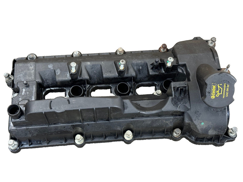 2017-2020 JAGUAR F-PACE LEFT DRIVER SIDE ENGINE CYLINDER HEAD COVER OEM LOT668