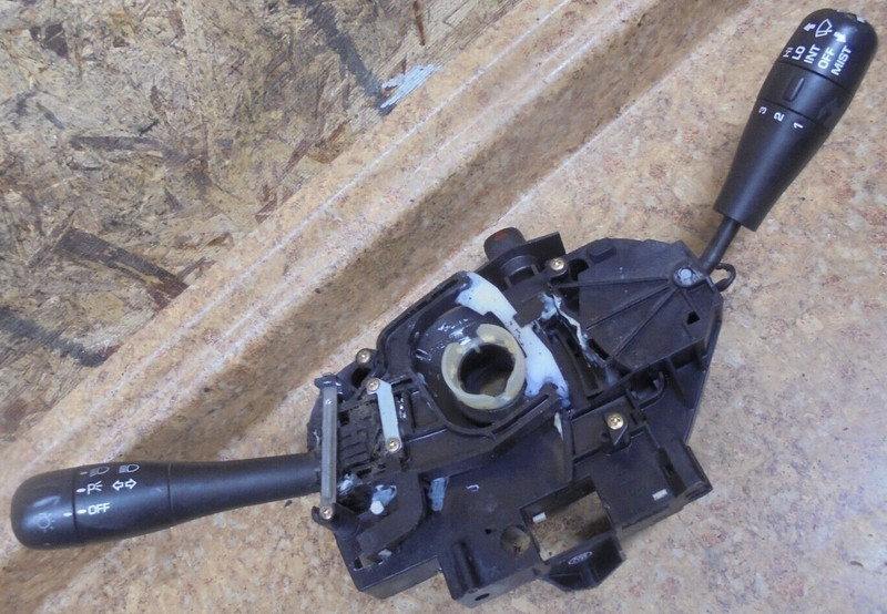 1998 1999 Saturn SC2 SC 2 Interior Steering Wheel Turn Switches Headlights Wiper