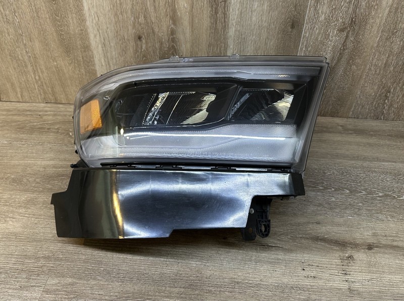 2019-24 DODGE RAM 1500 RH LED HEADLIGHT OWM PART