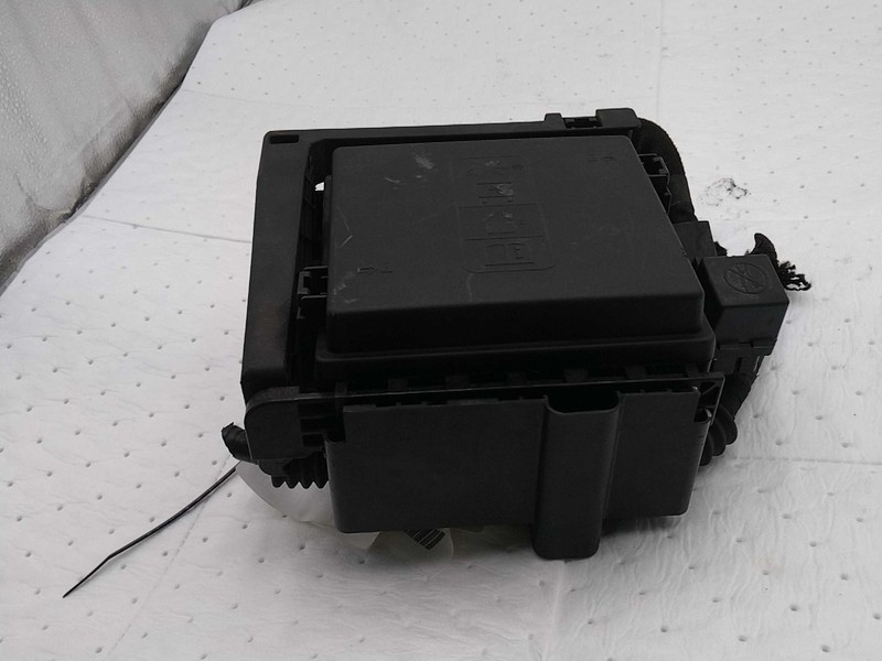 2021 Buick Enclave Fuse Box OEM Grey 3.6L 85000 Miles NJ25-25515-645815