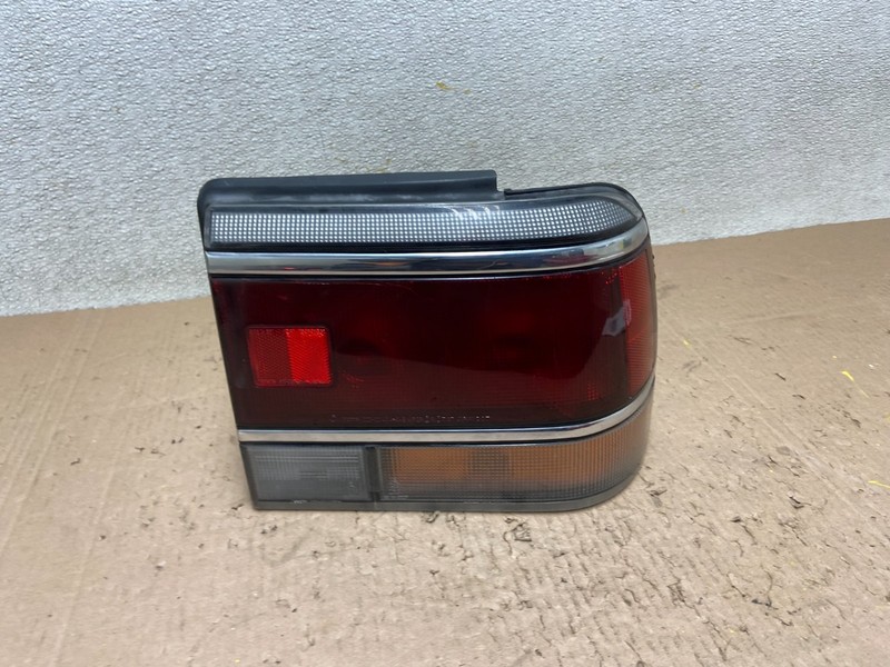 1990-1991 Subaru Legacy Right Passenger RH Side Tail Light OEM Y0581 GD