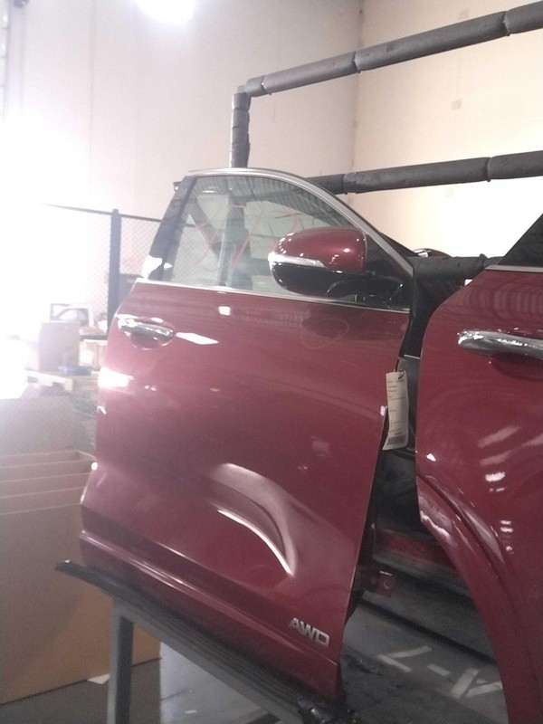 2018 KIA SORENTO Right Front Door RED 47000 Miles OEM Part 505305