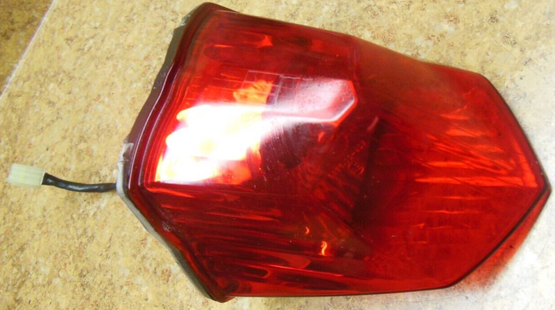 2011 Yamaha FZ6 FZ 6 FZ6-R 6 FZ600R Rear Back Tail Brake Light Taillight FZ6R 11