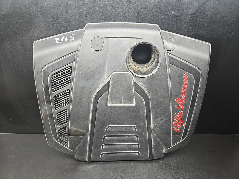 Alfa Romeo Giulia Engine Cover 17 to 23 2.0L Sport TI & Base Model 68603431AA