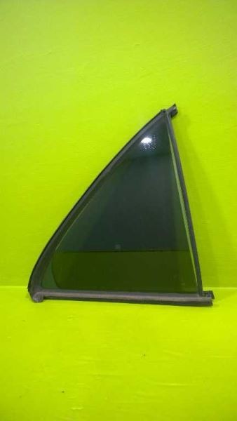 98 99 00 01 02 E430 PASSENGER RIGHT VENT GLASS OEM 3488-19