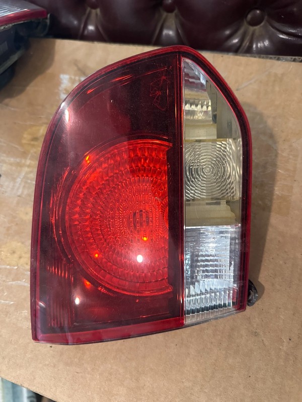 10-14 VOLKSWAGEN GOLF & GTI OEM DRIVER SIDE LH TAILLIGHT ASSEMBLY