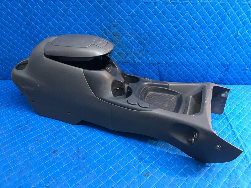 01-07 Toyota Sequoia Front Center Console Lid Armrest Cup Holder Storage Gray