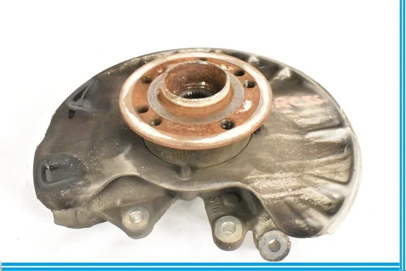 12-19 Mercedes W166 ML63 GL450 Rear Right Passenger Side Spindle Knuckle Hub OEM