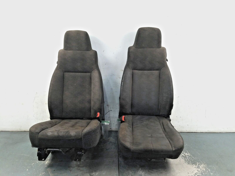 2004 Jeep Wrangler TJ Rubicon 4x4 Front Seat Set - * #4242 VV3