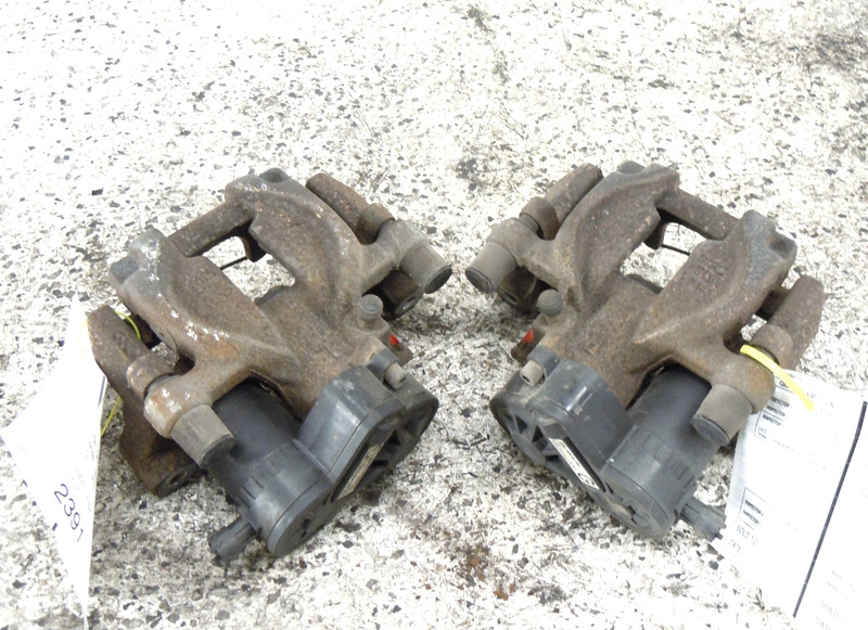 15 Subaru Legacy Rear Brake Caliper Pair Driver Left Passenger Right OEM E-Brake