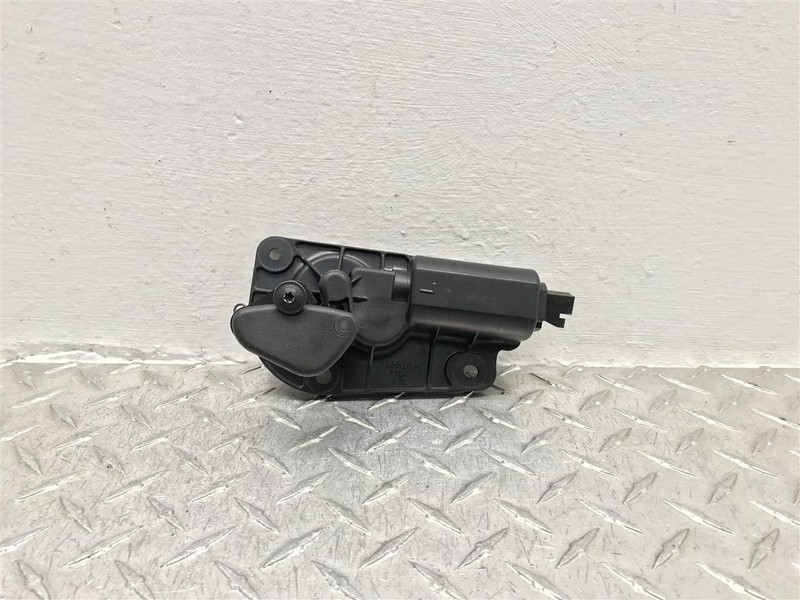 2002-2006 GMC ENVOY XL DRIVER REAR QUARTER WINDOW MOTOR REGULATOR OEM 15297365