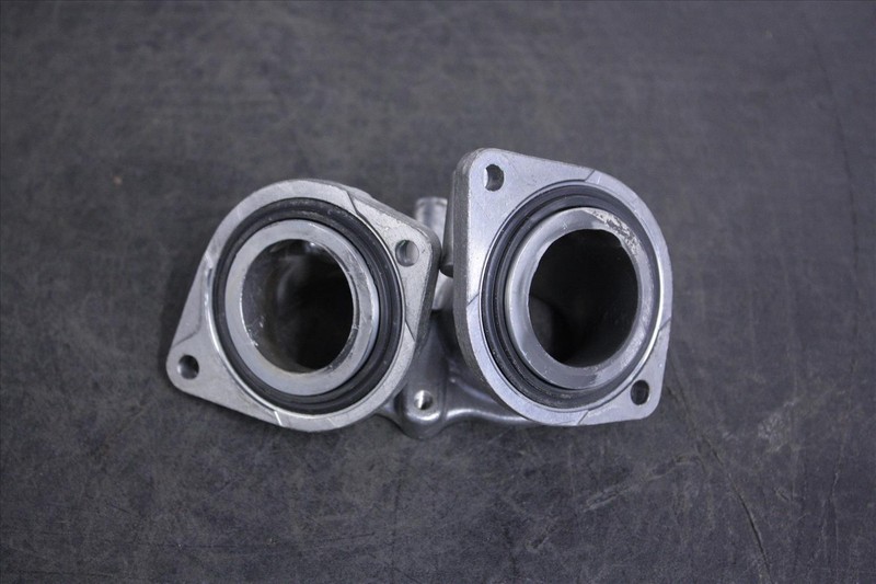 08 KAWASAKI VULCAN VN 900 D AIR INTAKE MANIFOLD OEM VN900