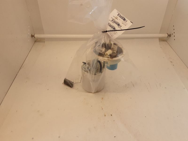 Fuel Pump Assembly Tank Mounted 2.4L Opt NT7 Fits 11 REGAL 2172043