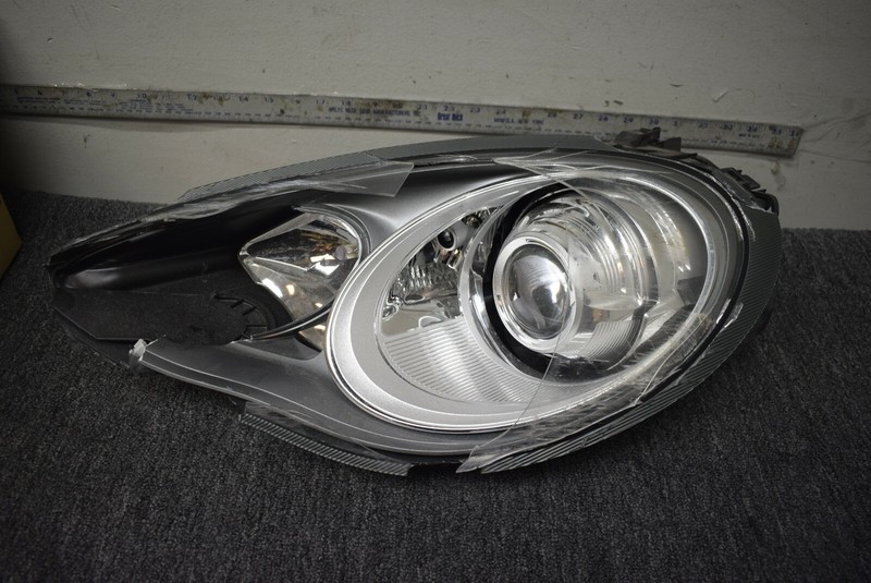 2014-2015 PORSCHE PANAMERA LEFT SIDE HEADLIGHT FACTORY OEM