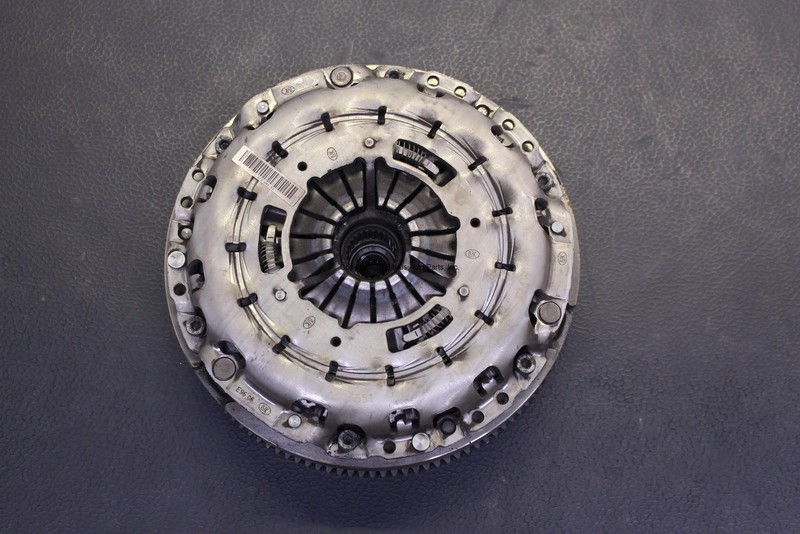 BMW 335XI AWD 13-15 MANUAL TRANSMISSION CLUTCH FLYWHEEL PRESSURE PLATE OEM *39K*