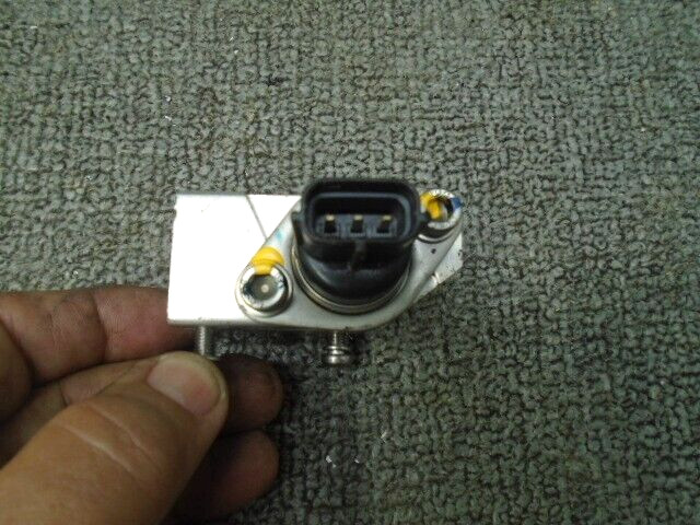 Fuel Pipe & Pressure Sensor 60V-13938-00/60V-82380-00 Yamaha '03-'09 200-300 Hp