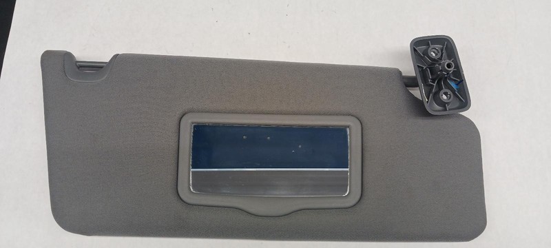 2014 FORD F150 right passenger Sun visor w/o illumination w/mirror OEM 11 12