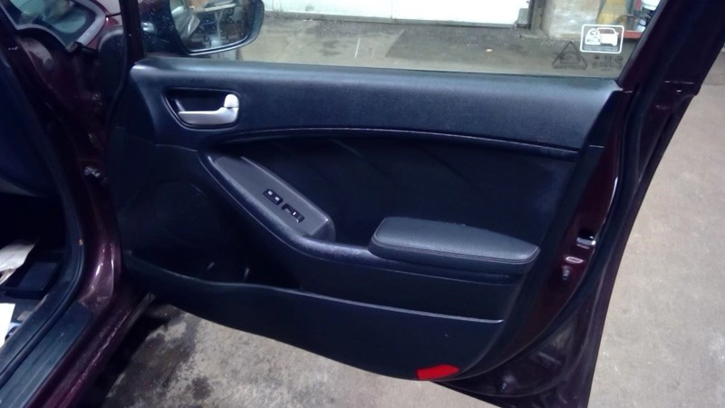 FORTE 2017 Passenger Right Front Door Trim Panel 1784771