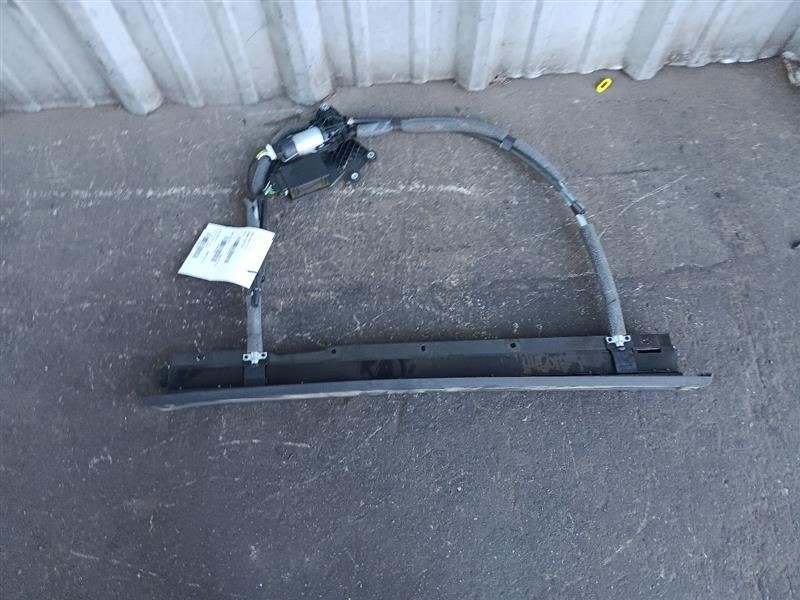 14-21 Maserati Quattroporte Right Rear Door Sun Shade Roller Blind Curtain