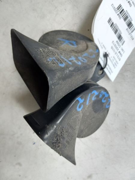 2016 Lexus IS200t Horn Pair