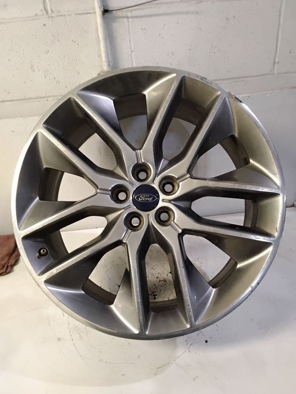 2015-2018 Ford Edge Wheel Rim 20x8 Aluminum w/TPMS 10 Spoke Policed Face