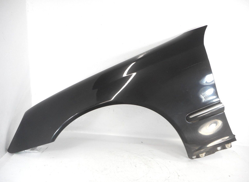 01-05 Mercedes-Benz C320 Fender Driver Left OEM Sedan Wagon