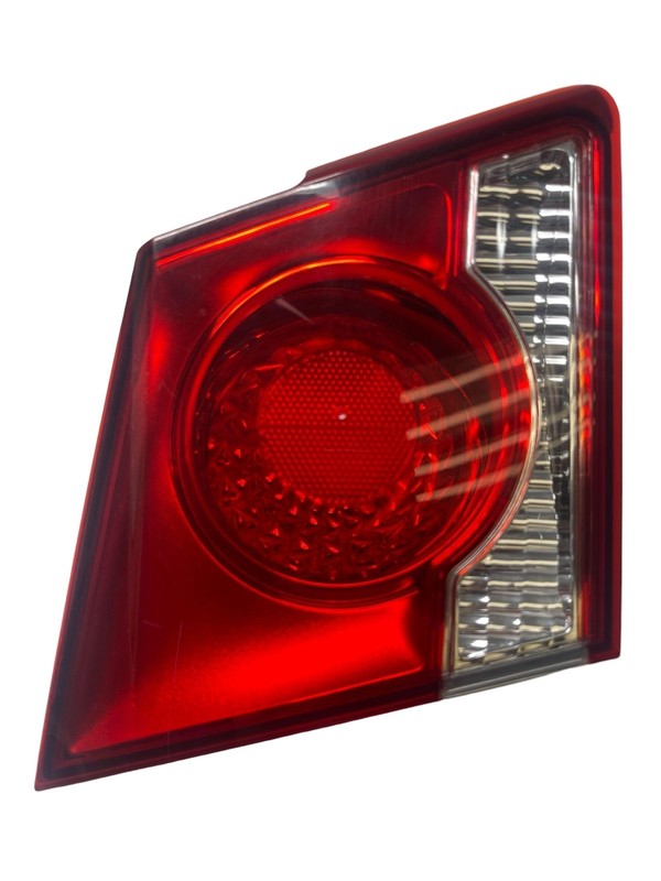 2015 Cruze LH Driver Side Lid Mounted Tail Light Light Scratches Part# 95389371
