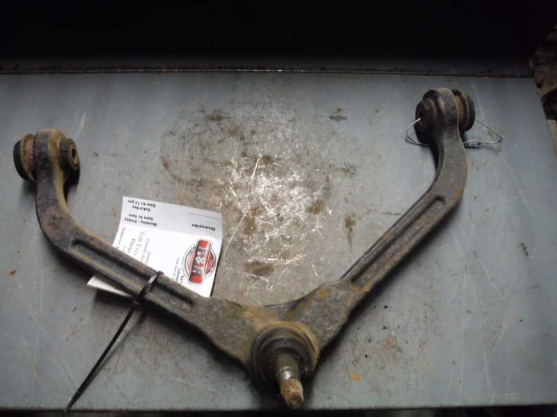 02 03 04 05 06 07 JEEP LIBERTY UPPER CONTROL ARM FR 83891