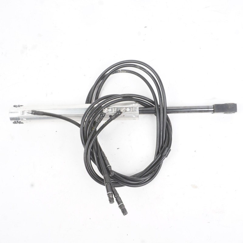 11-17 Mercedes E350 E550 Convertible Left Side Main Lift Cylinder Line 11 15